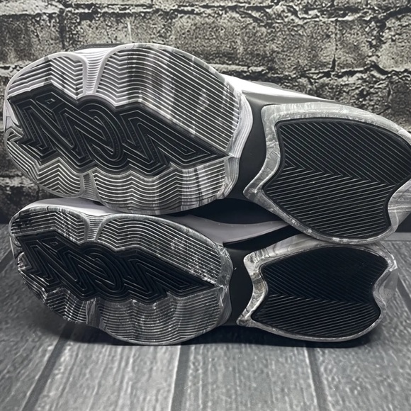 Jordan Zion 2 TB Basketball Mens Size 11.5 Black Metallic Gold “Fits Small” - Picture 11 of 13